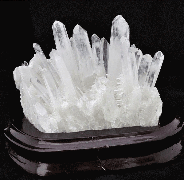 白水晶簇能用来净化消磁吗_水晶保养方法、关于水晶保养、清洗技巧-水晶物语